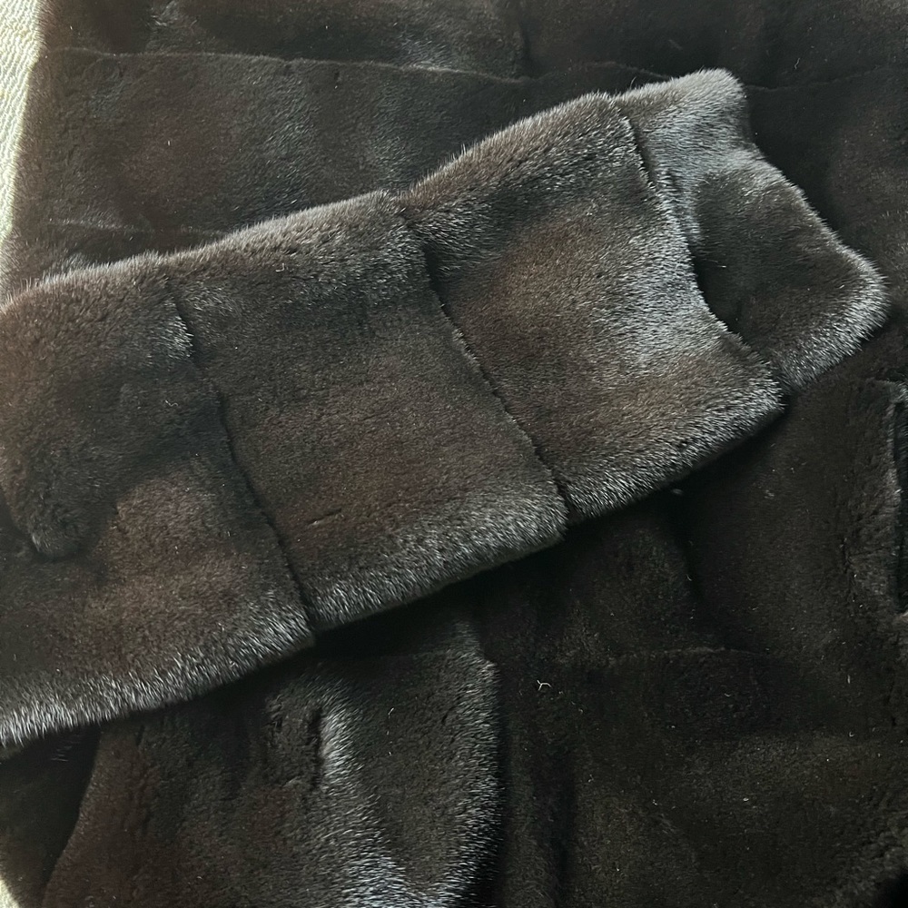 Mink jacket - Picture 12 of 17